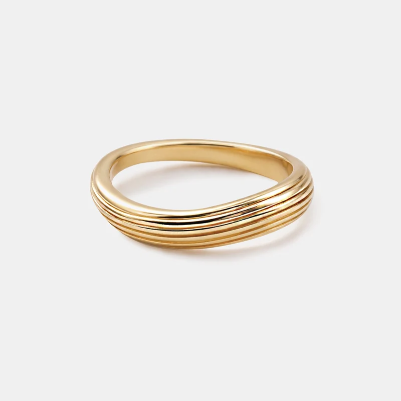 Curved Golden Ring