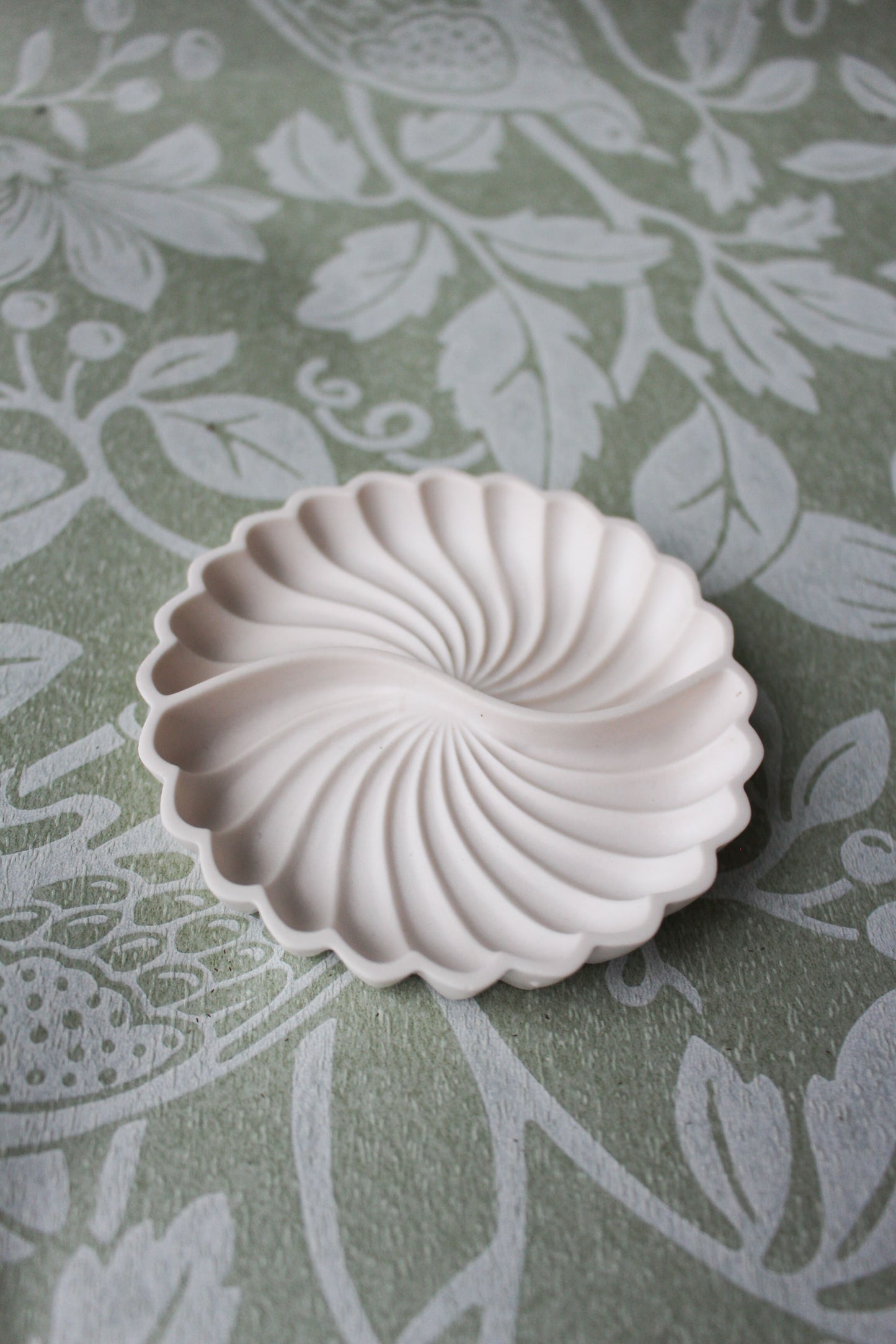 Swirl Double Jewelry Tray