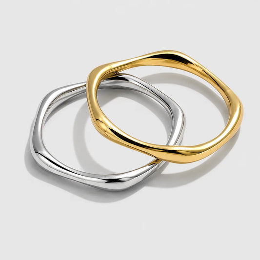 Two-Tone Wavy Ring Duo