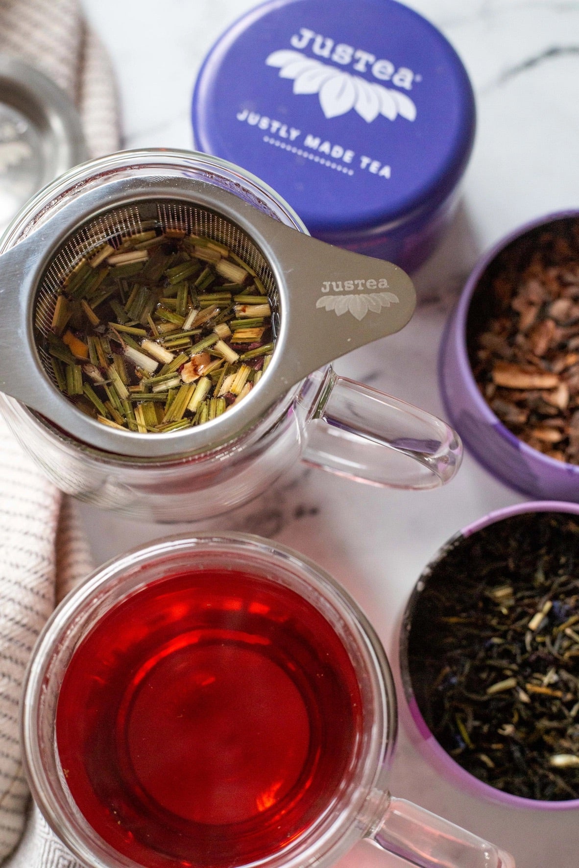 Tea Infuser with Dual-Use Coaster Lid