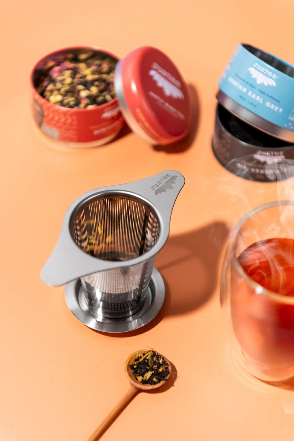 Tea Infuser with Dual-Use Coaster Lid